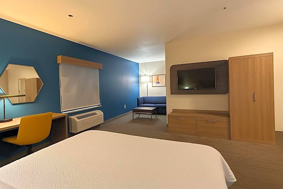 Holiday Inn Express Hotel And Suites Alliance By IHG