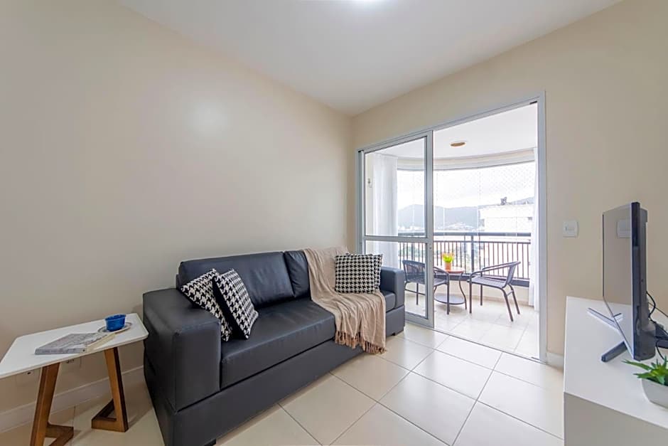 Apto moderno com piscina e academia QN1439