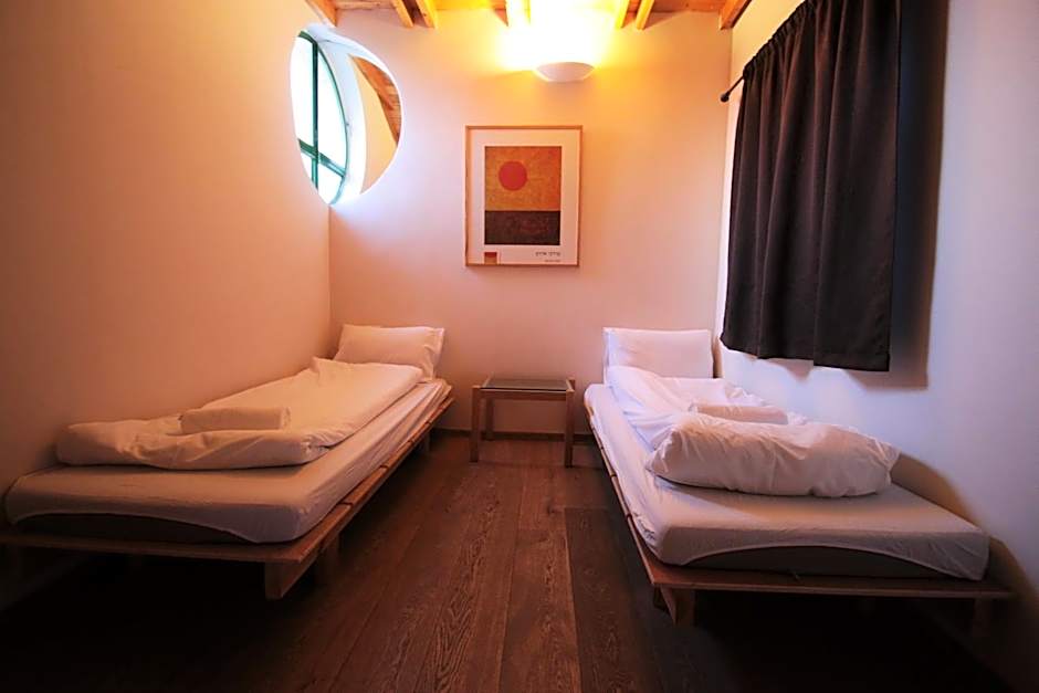 The Market Courtyard - Suites Hotel