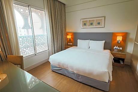 Executive Suite Garden View