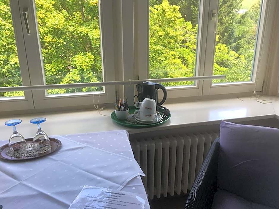 Gasthaus zum Löwen - Restaurant Akropolis