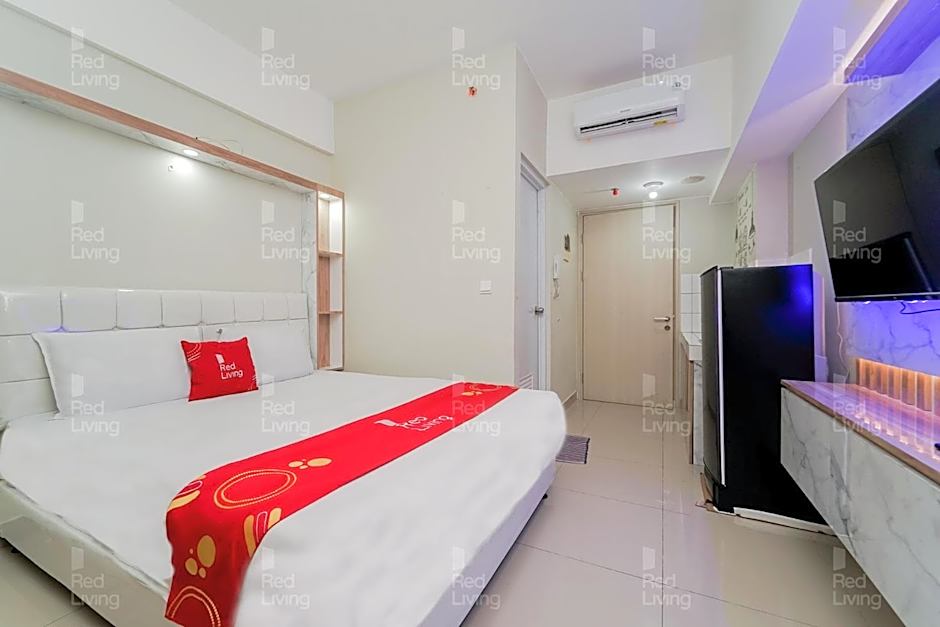 RedLiving Apartemen Springlake Summarecon - Novi Rooms Tower Freesia