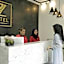 Z Hotel Ara Damansara, LRT, Mall, Airport