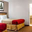 Econo Lodge Inn & Suites Colonie Center Mall