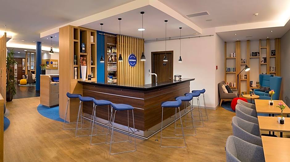 Holiday Inn Express Stuttgart Airport, an IHG Hotel