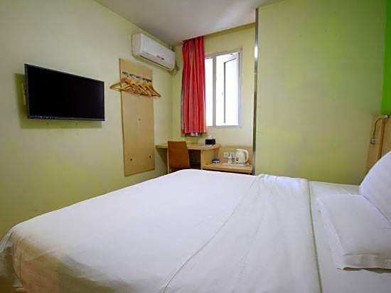 7 Days Inn Xi'an Anyuanmen Metro Station Beishaomen