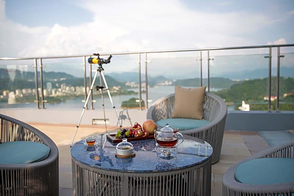 Holiday Inn One Thousand Island Lake By IHG