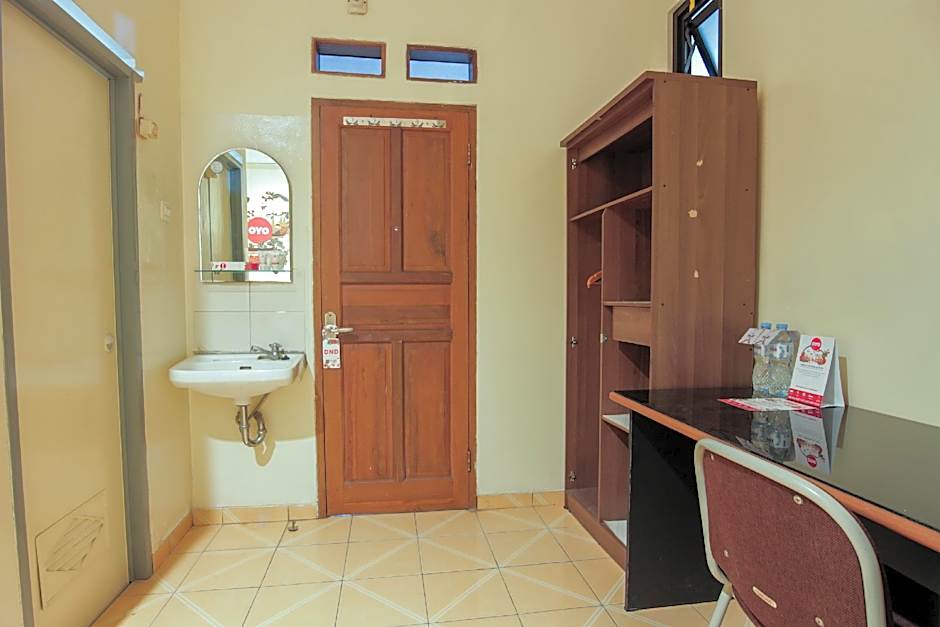 OYO 196 Horizone Residence