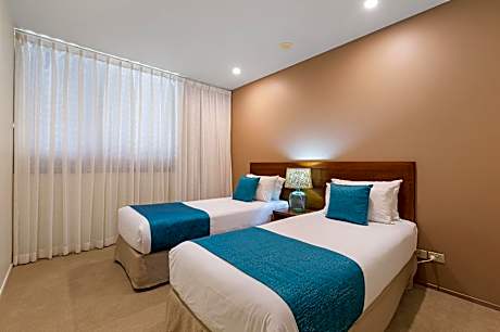 Executive Three-Bedroom Apartment with Ocean View and Private Pool