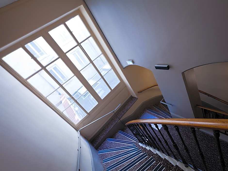 Hotel Des Remparts Lyon Perrache