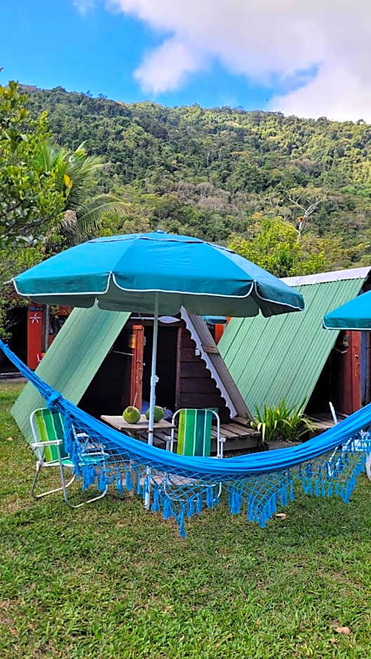 Piratas Cabanas Camping Bar