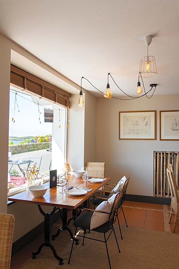 Hôtel La Baie des Anges, son SPA marin & sa piscine couverte et chauffée