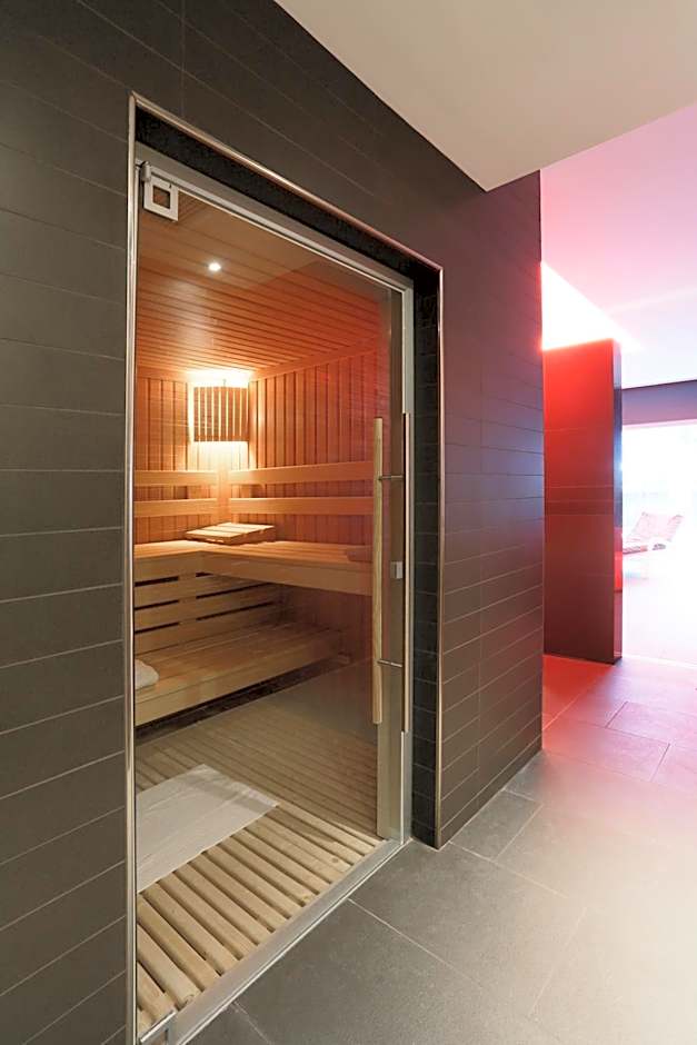 Royal Antibes - Luxury Hotel, Résidence, Beach & Spa