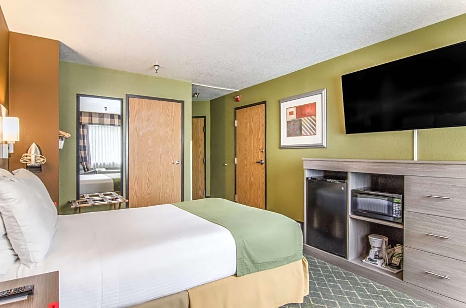 Guesthouse Inn & Suites Poulsbo