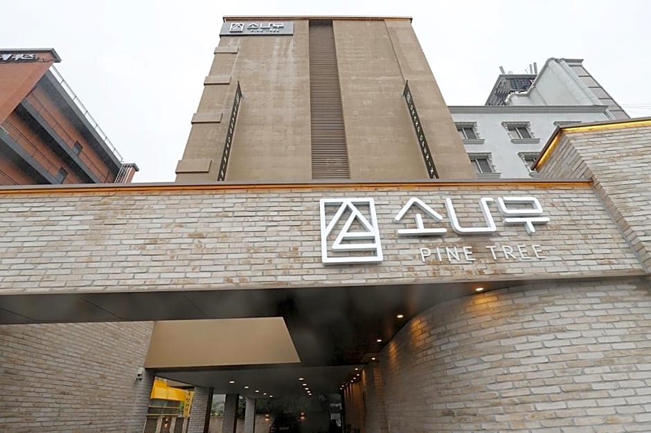Chuncheon Pine Tree Hotel