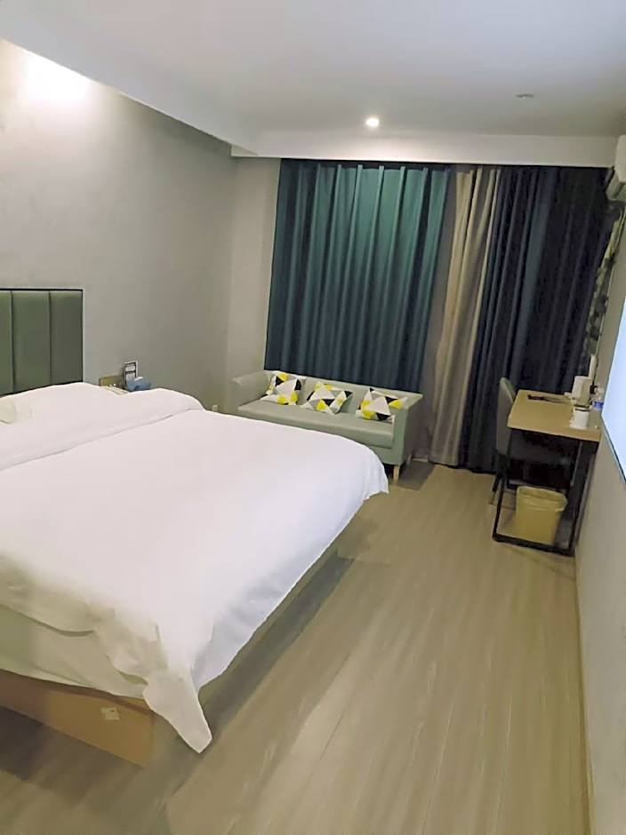 GreenTree Inn ZhenJiang Jurong New Bus Station Express Hotel