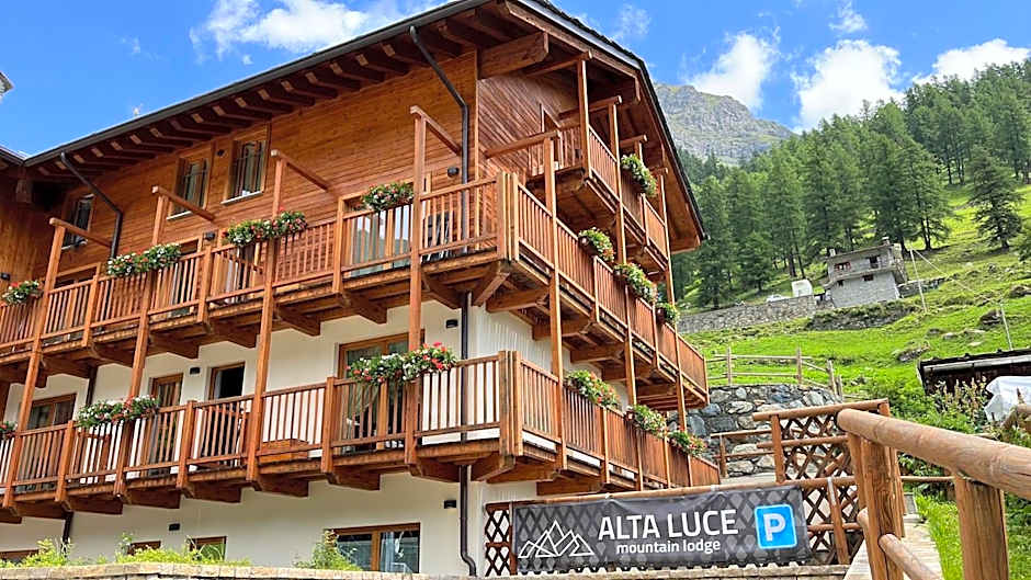 Alta Luce Mountain Lodge