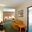 Holiday Inn Express Hotel & Suites Lincoln South