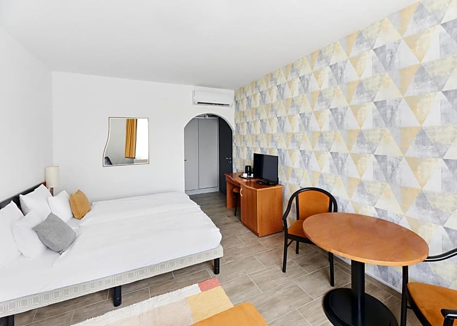 Lorelei Pension Adults Only