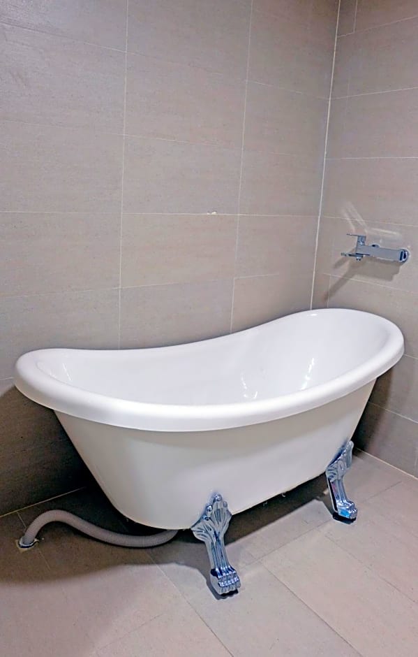 The Cheewin Hotel And Convention