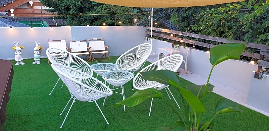 Jeonju Hanok Village Hongsi Guesthouse