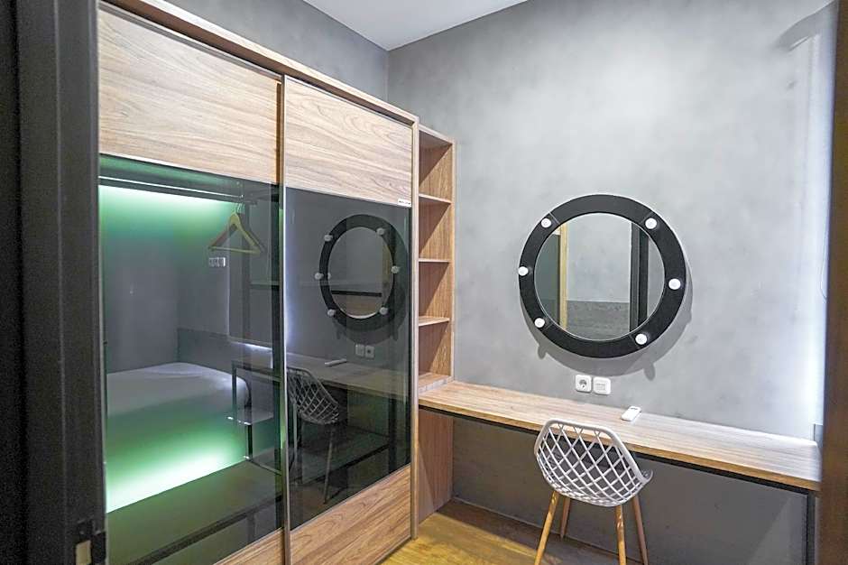 LOA LIVING Solo Baru