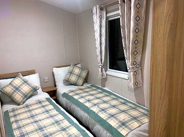 Southview Holiday Park, Deluxe Caravan