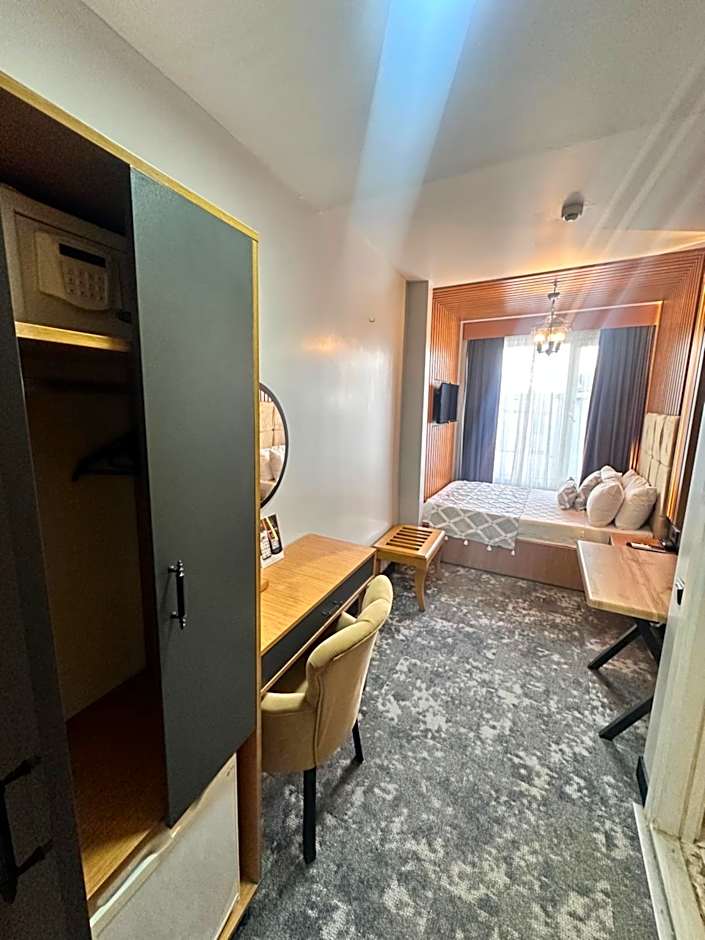 Taksim Cetinkaya Suite