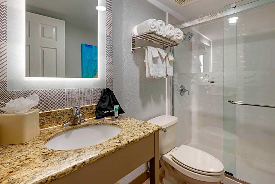 Dolphin Sands Clearwater Beach, an Ascend Collection Hotel