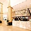 Ladalat Hotel