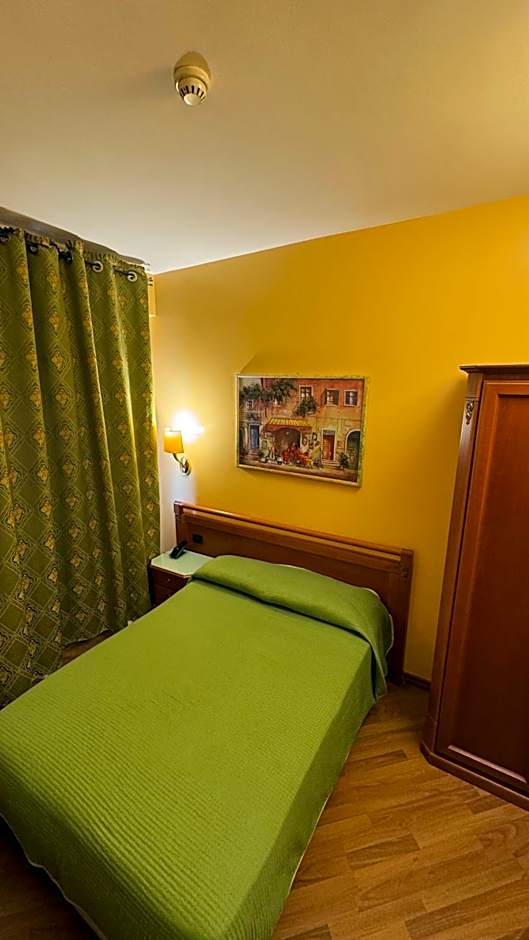 Hotel Bright