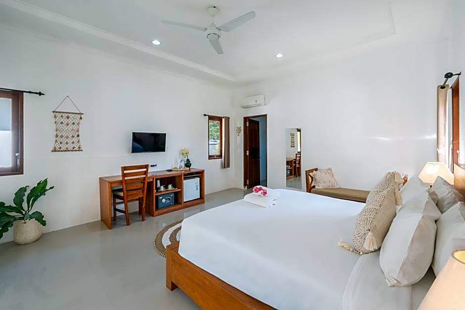 Nusa Indah Onai Hotel