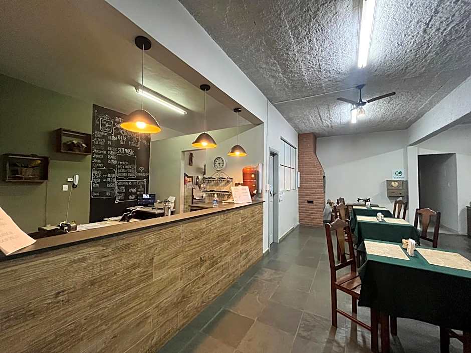 Vitor Moreira pousada campo verde ltda