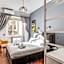 Sapphire Apartment