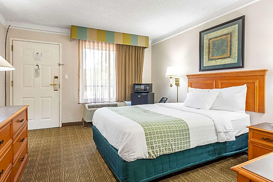 Rodeway Inn Huntsville West