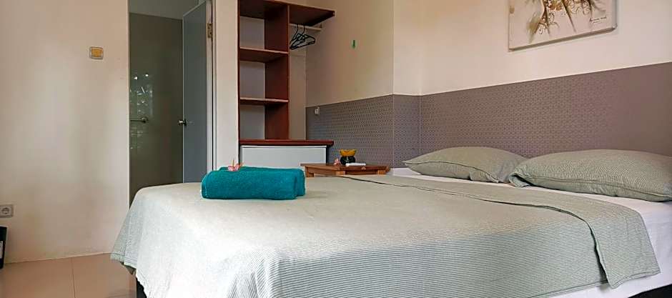 Castaway Surf Retreat