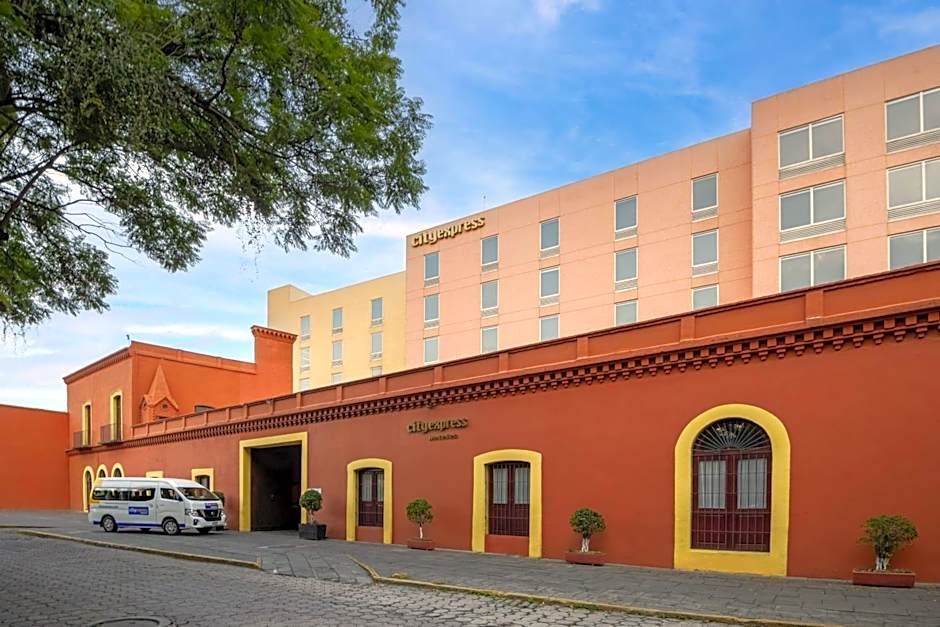 City Express Puebla