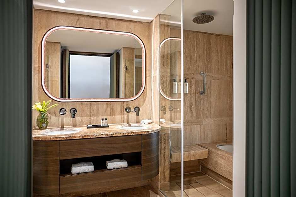 Dan Accadia Herzliya Hotel