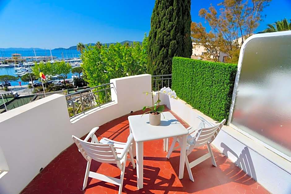 Auberge De La Calanque