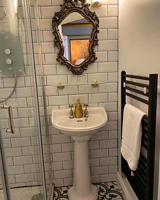 Rosebank House Bed & Breakfast