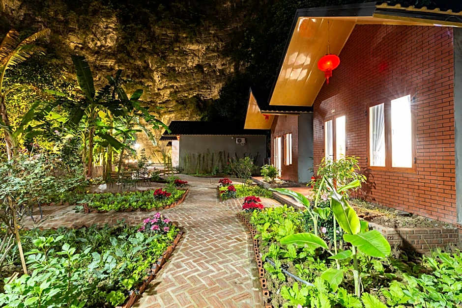 Trang An River View Homestay