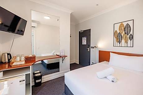 Double Room with Shared Bathroom