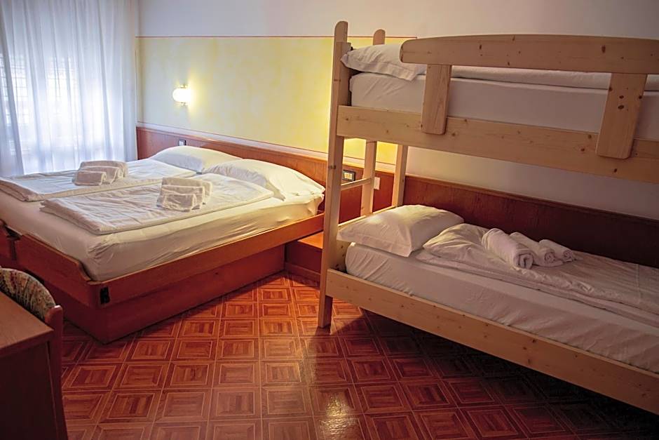 Alpen Hotel Rabbi