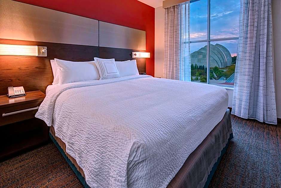 Photo 1 of 8 of 2 Bedroom Multiple Beds Suite