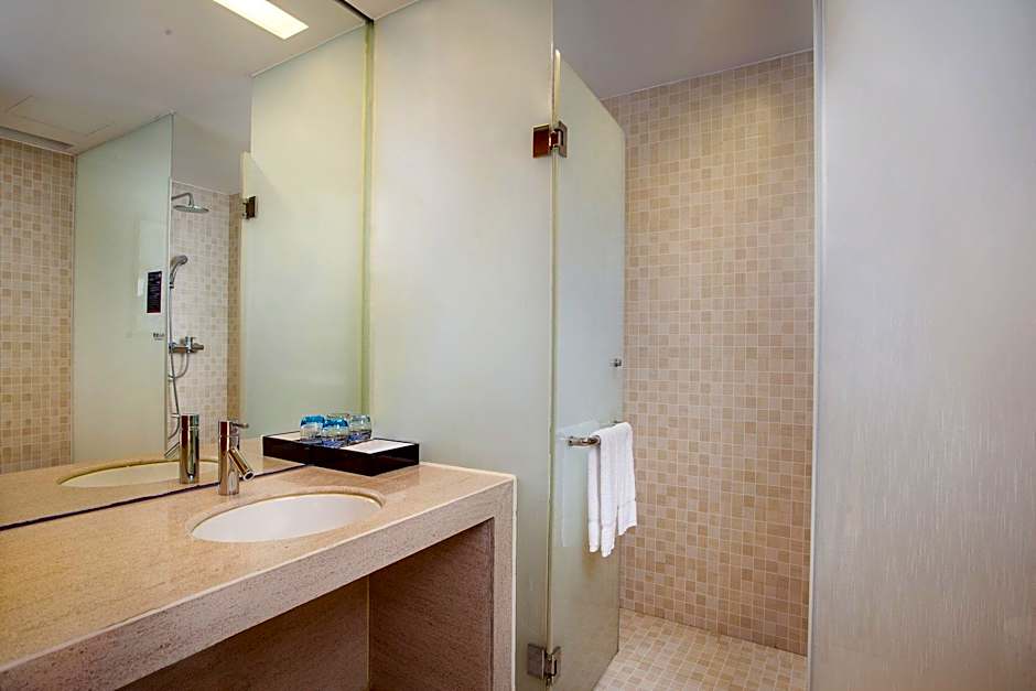 Aloft Chengdu Shixiang Lake