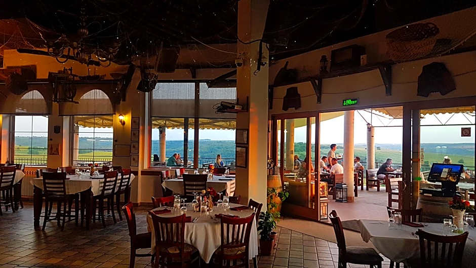 Seven Generations Winery Hotel