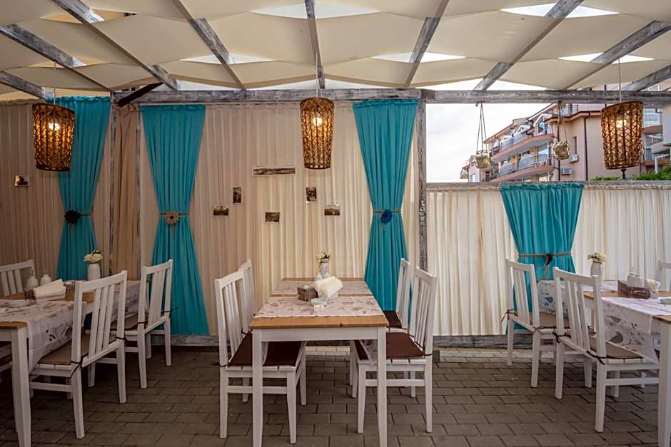 Семеен хотел Бриз