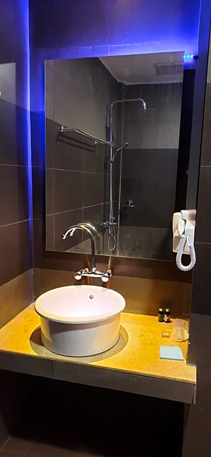 Leely Garden Valley Lodge Tambunan