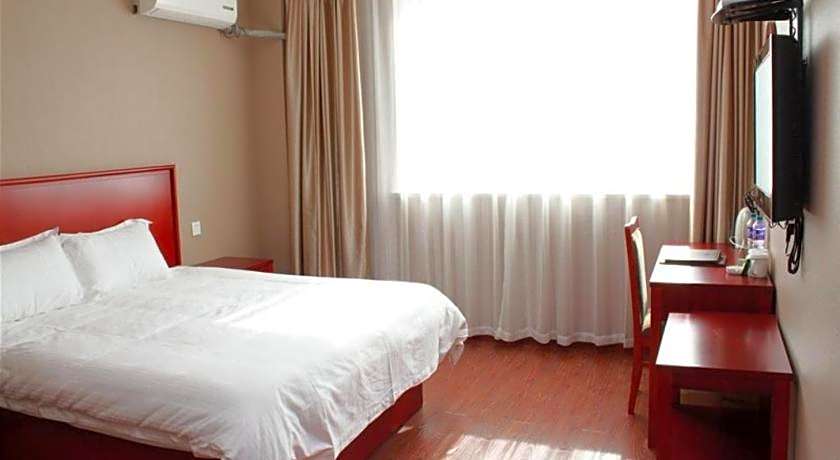 GreenTree Inn Changshu Aotelaisi Business Hotel