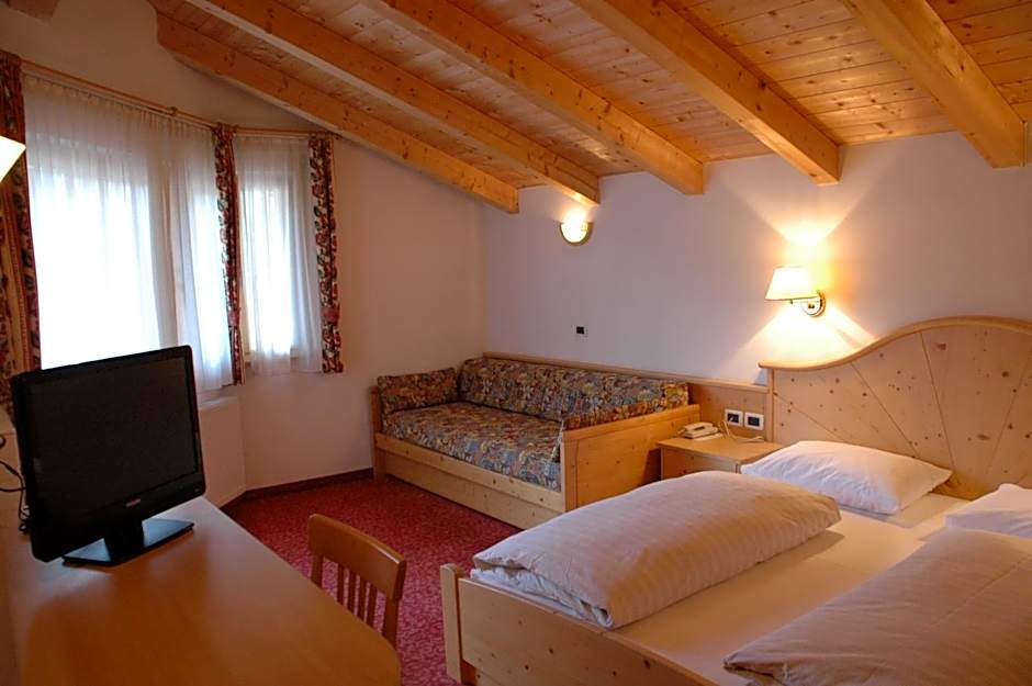 Hotel Falzares